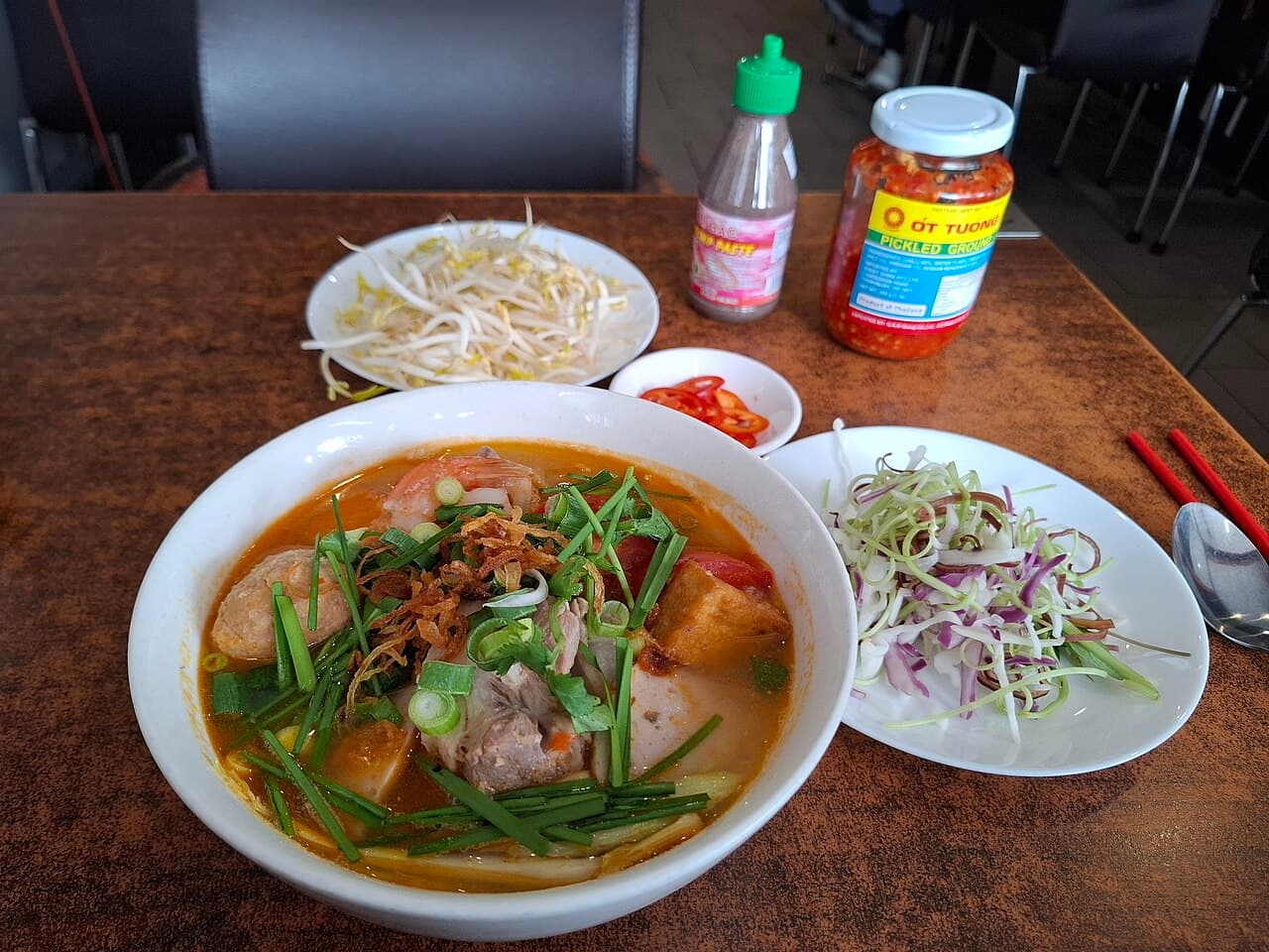 Crab & tomato noodle soup — Bún riêu