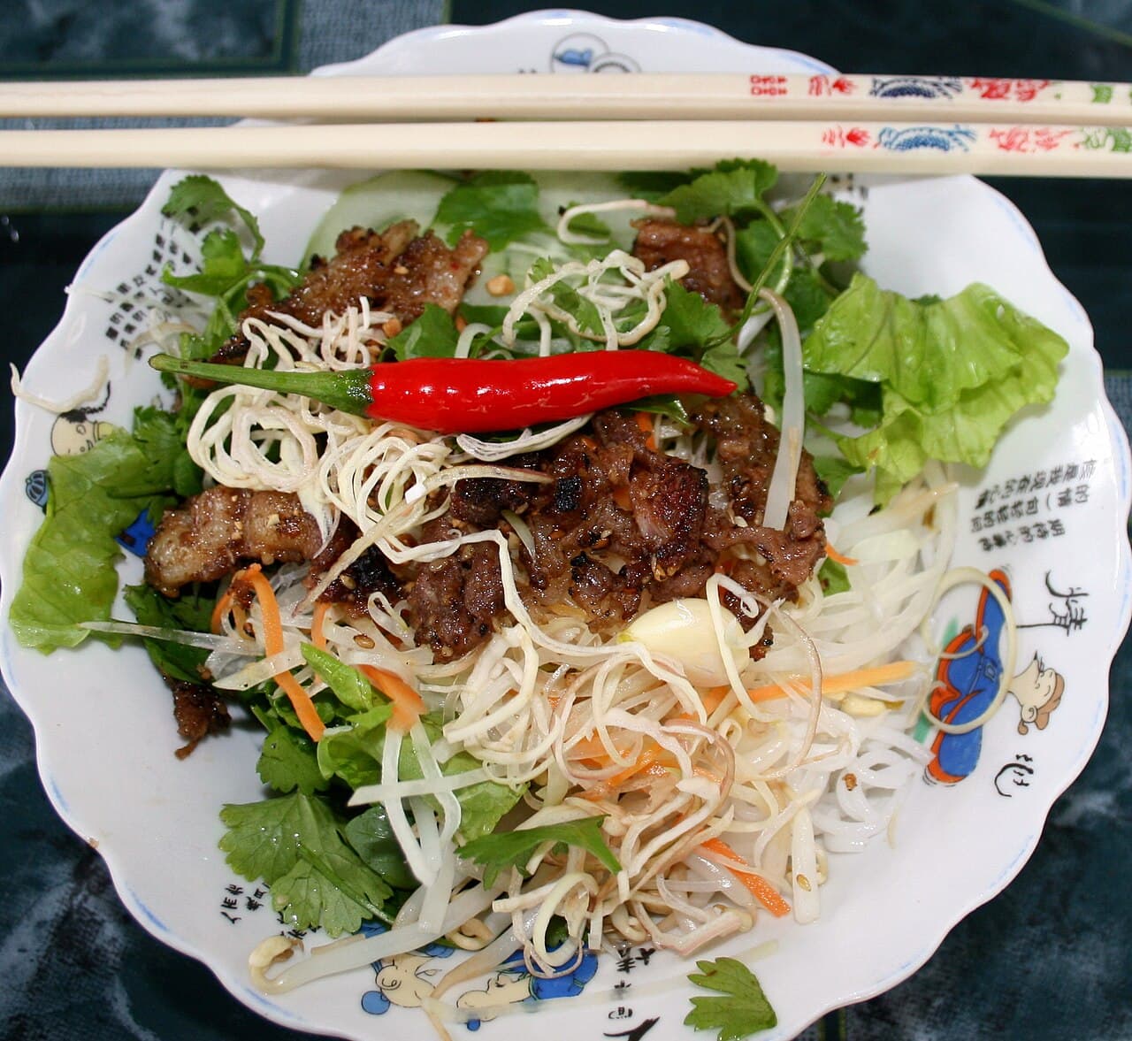 Grilled pork vermicelli — Bún thịt nướng